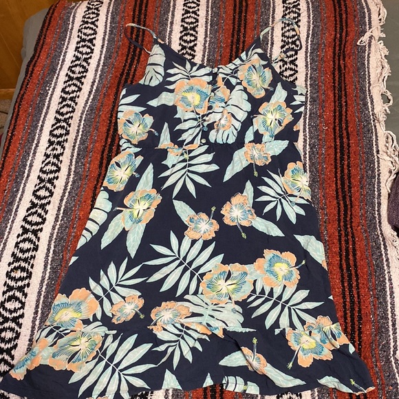 Womens Roxy sundress - Picture 2 of 5